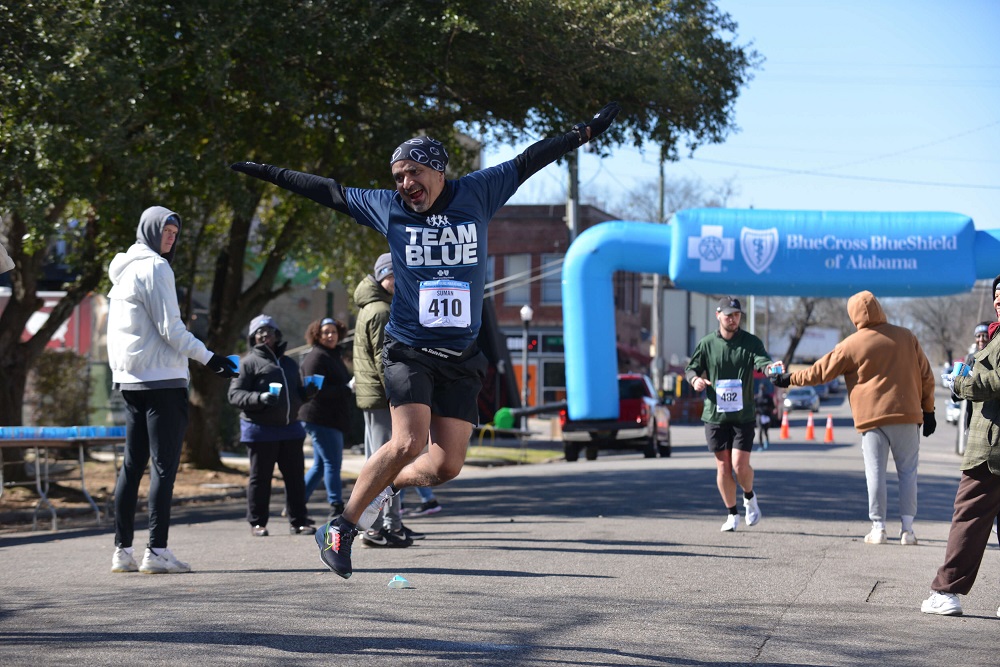 kids running in a marathon